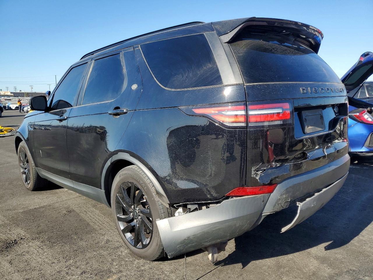 2017 LAND ROVER DISCOVERY HSE LUXURY photo 3