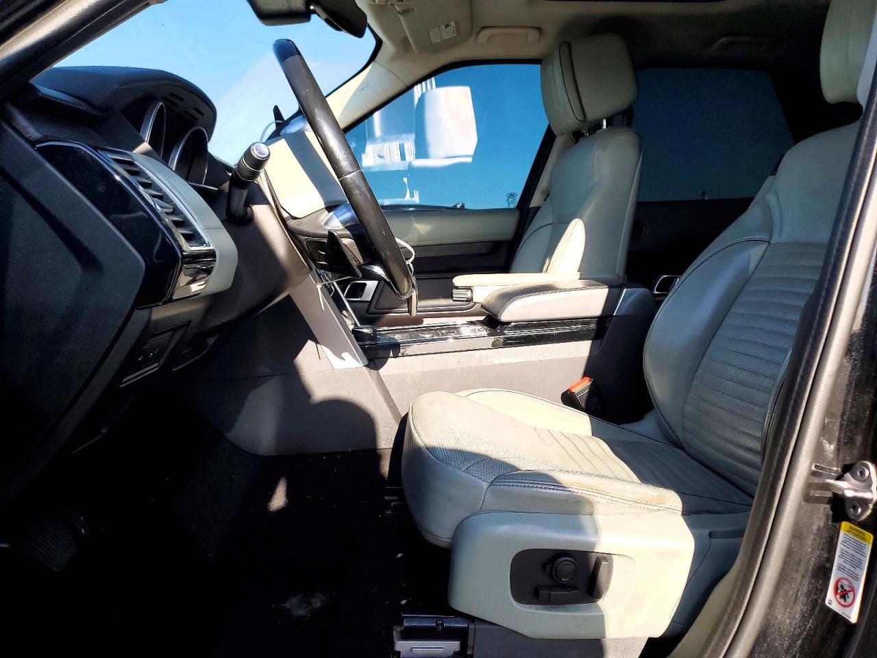 2017 LAND ROVER DISCOVERY HSE LUXURY photo 13