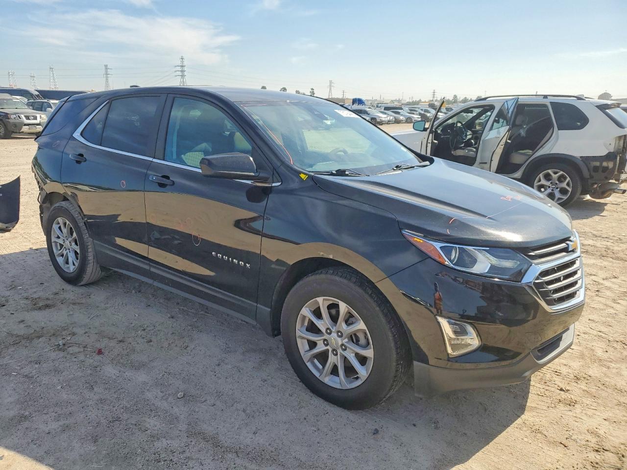 2021 CHEVROLET EQUINOX LT photo 4