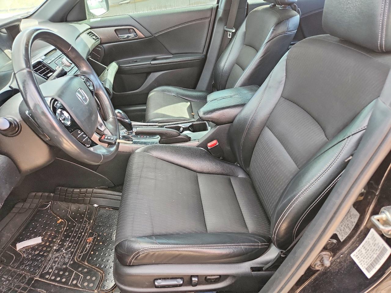 2016 HONDA ACCORD SPORT photo 19