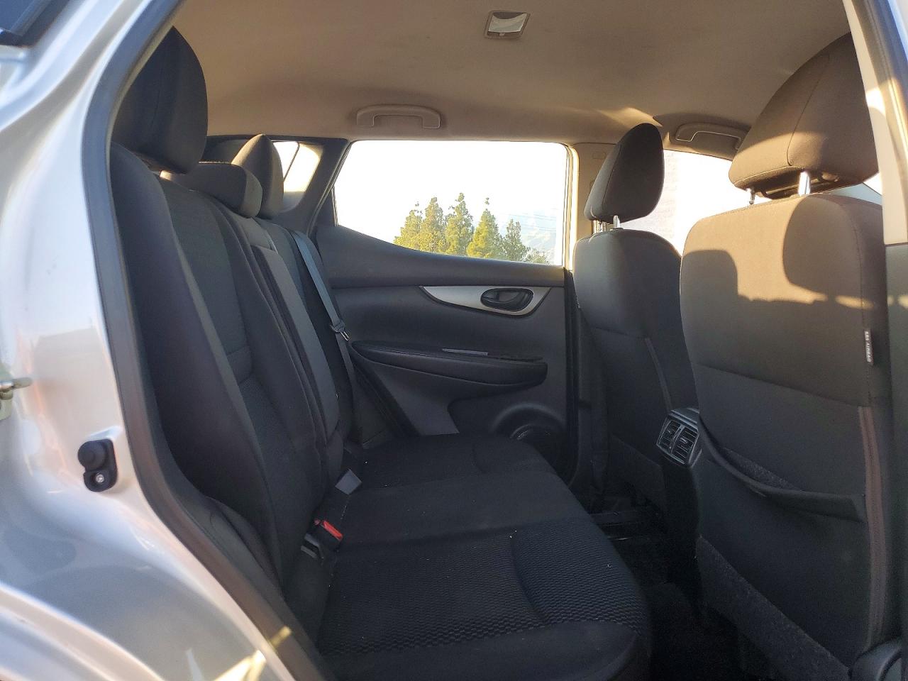 2019 NISSAN ROGUE SPORT S photo 10