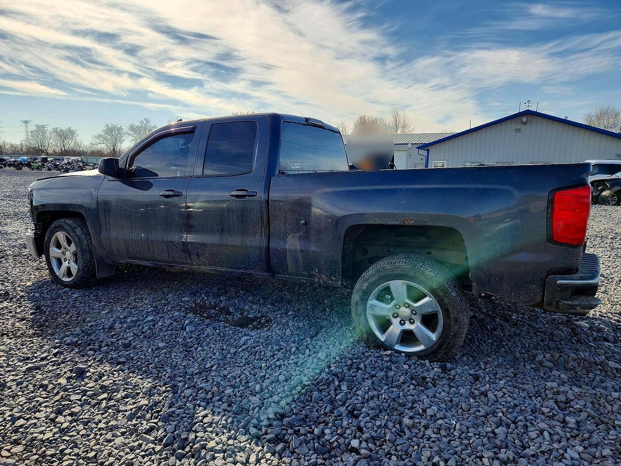 2015 CHEVROLET SILVERADO K1500 LT photo 3