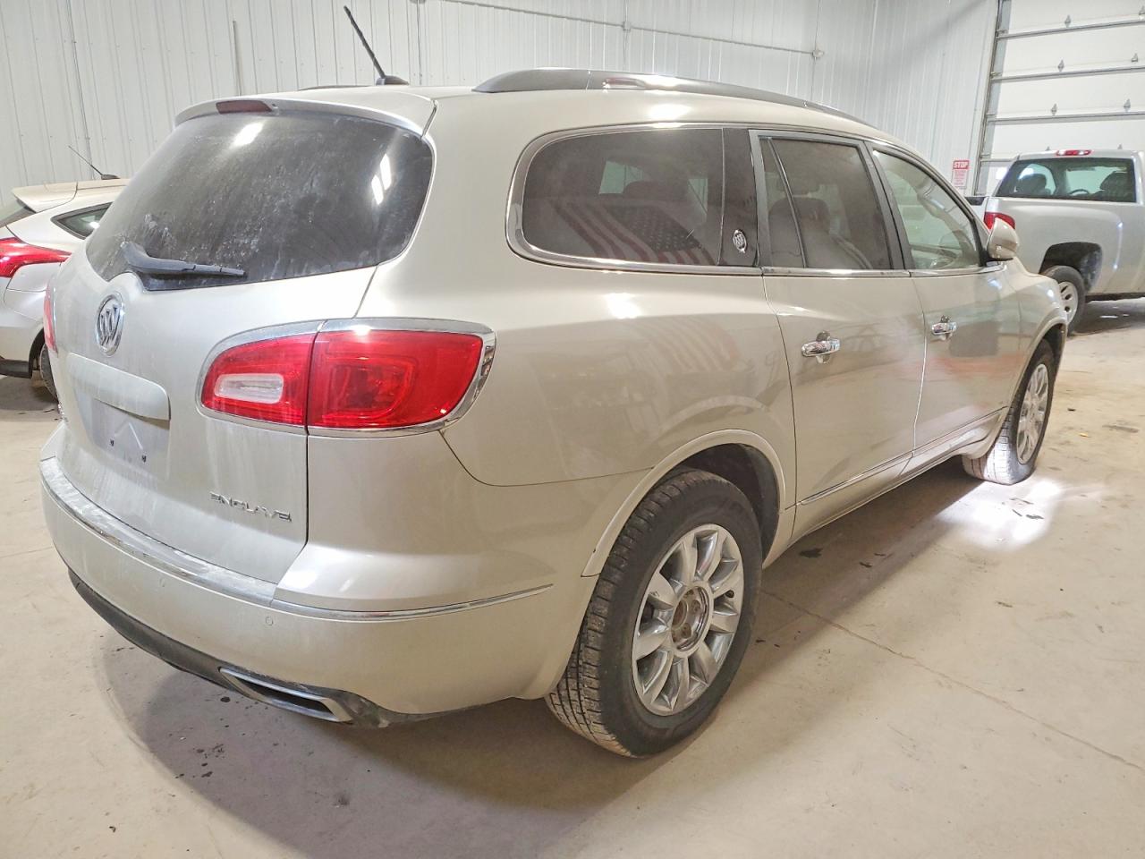 2014 BUICK ENCLAVE photo 3
