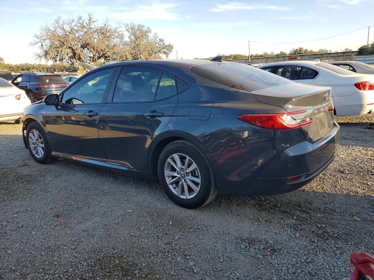 2025 TOYOTA CAMRY photo 3