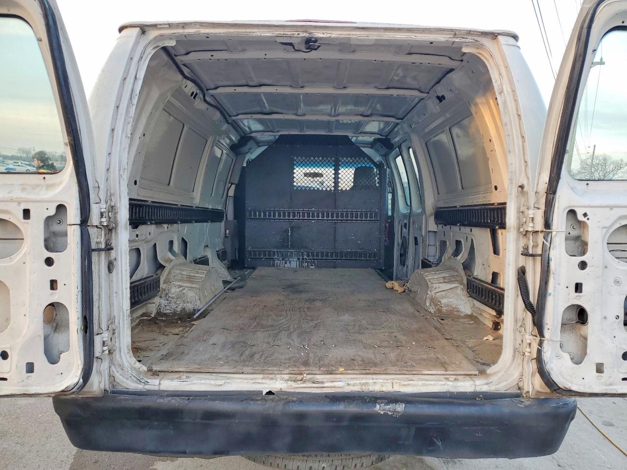 2011 FORD E350 DELIVERY VAN photo 10