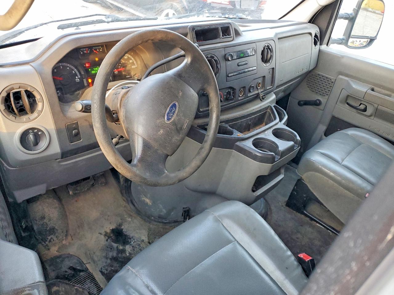 2011 FORD E350 DELIVERY VAN photo 8