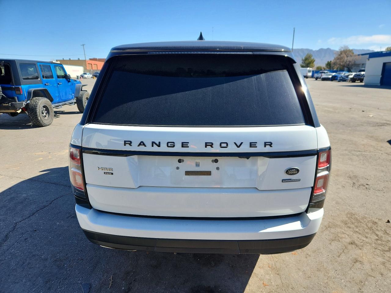 2020 LAND ROVER RANGE ROVER P525 HSE photo 6
