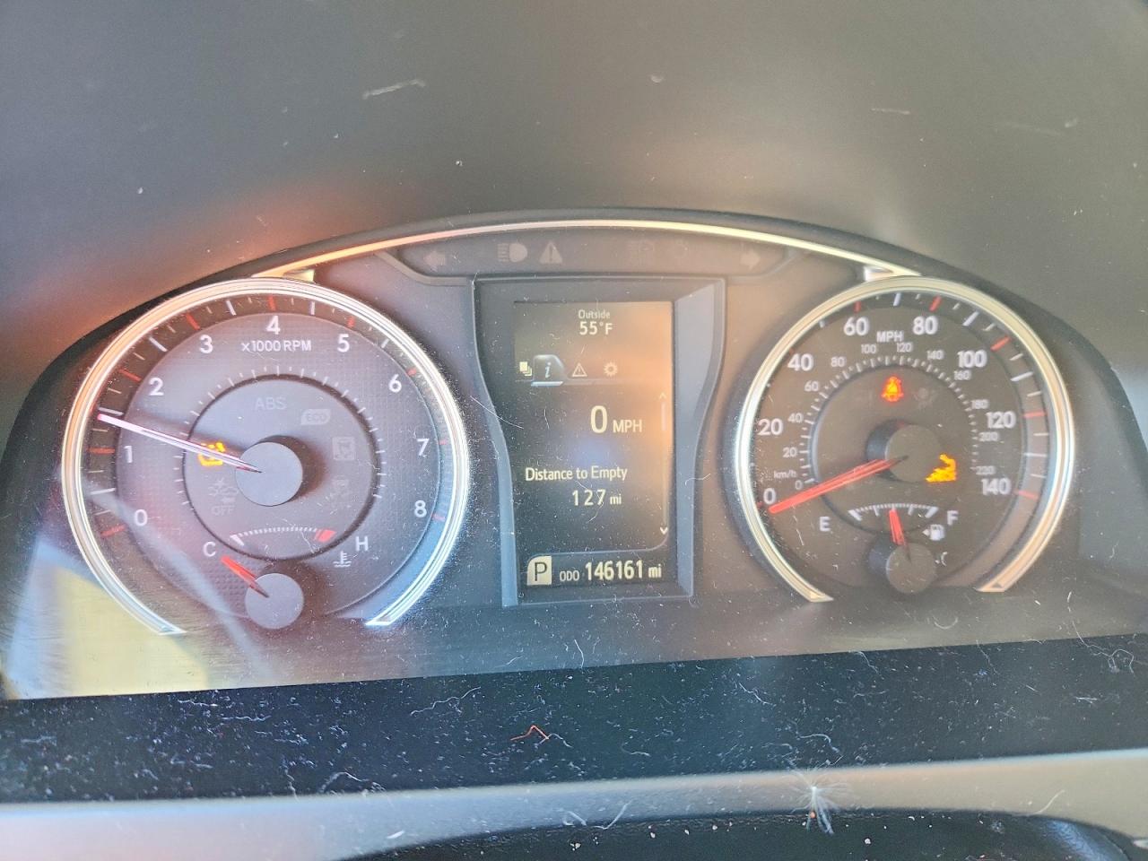 2016 TOYOTA CAMRY SE photo 9