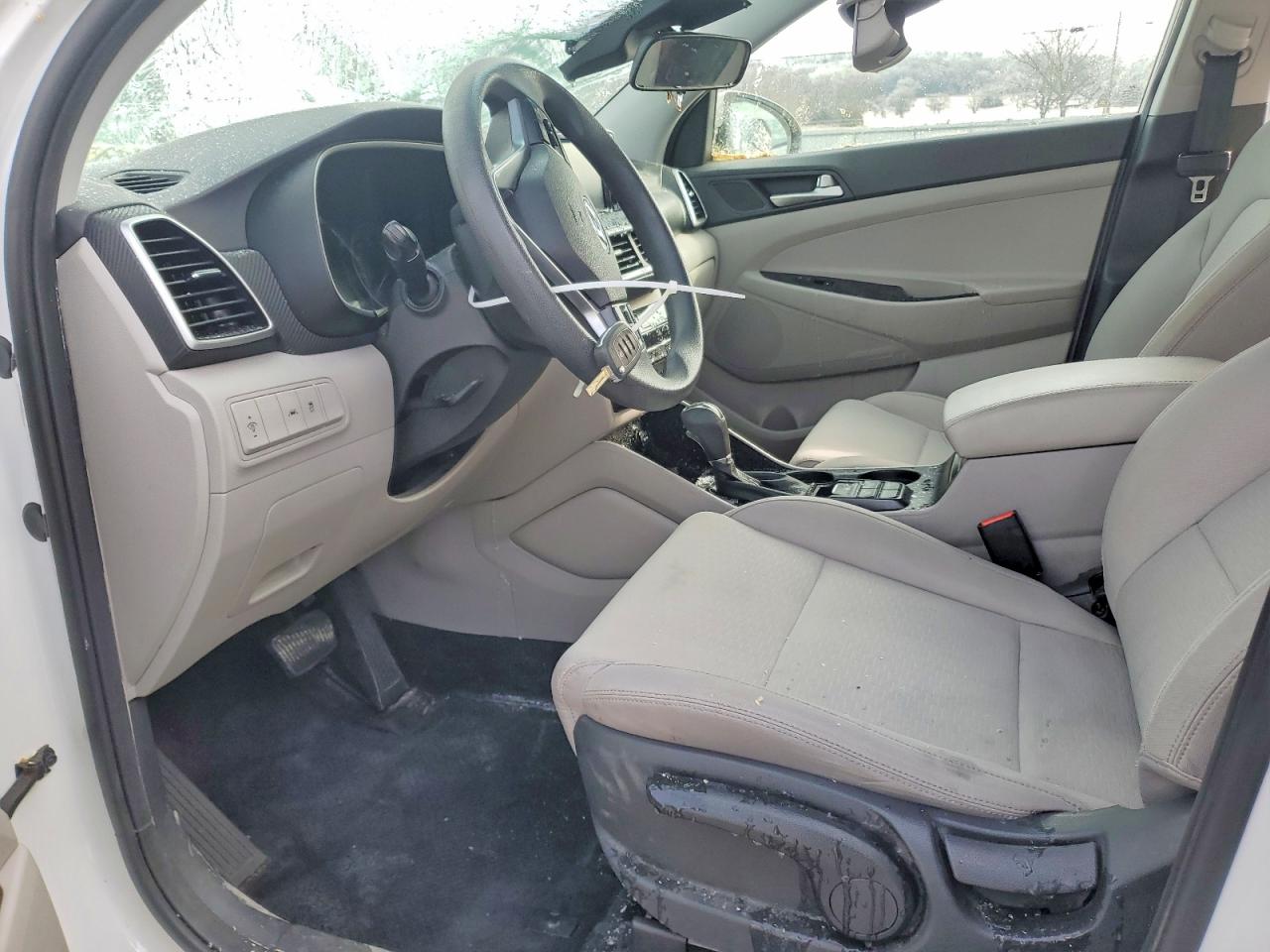 2021 HYUNDAI TUCSON SE photo 13
