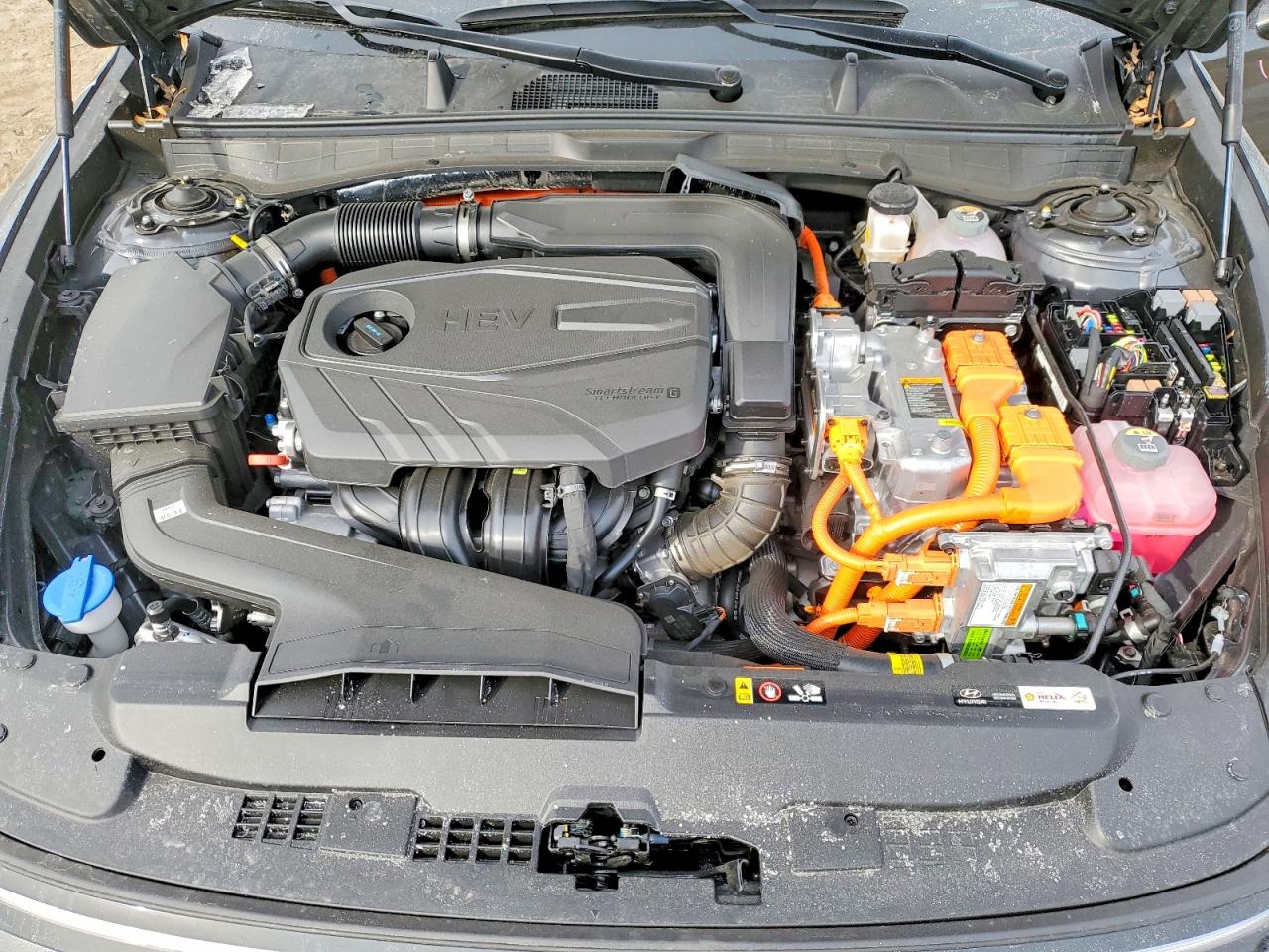 2025 HYUNDAI SONATA HYBRID photo 11