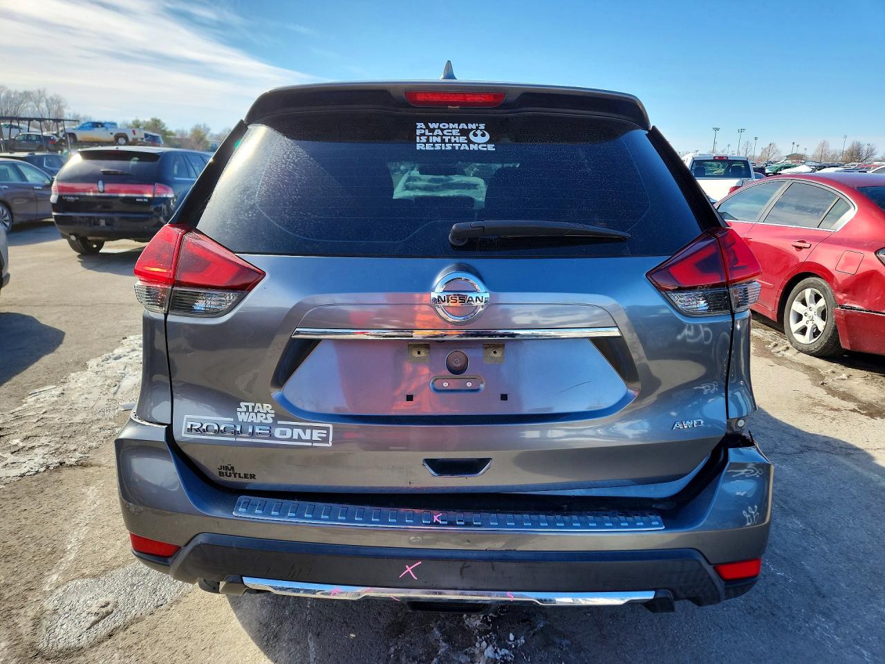 2018 NISSAN ROGUE S photo 11