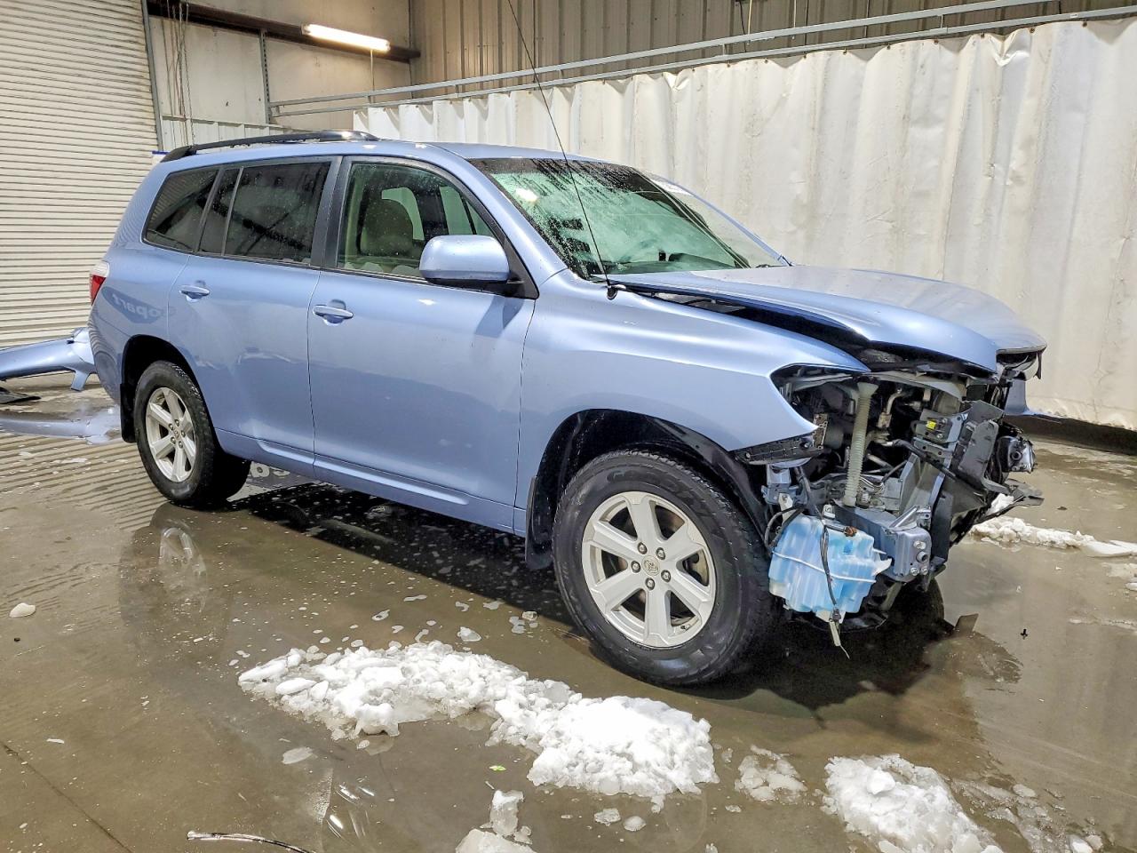 2010 TOYOTA HIGHLANDER BASE photo 4
