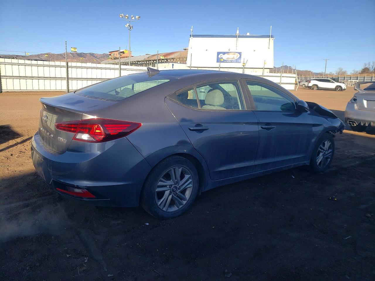 2020 HYUNDAI ELANTRA SEL photo 3