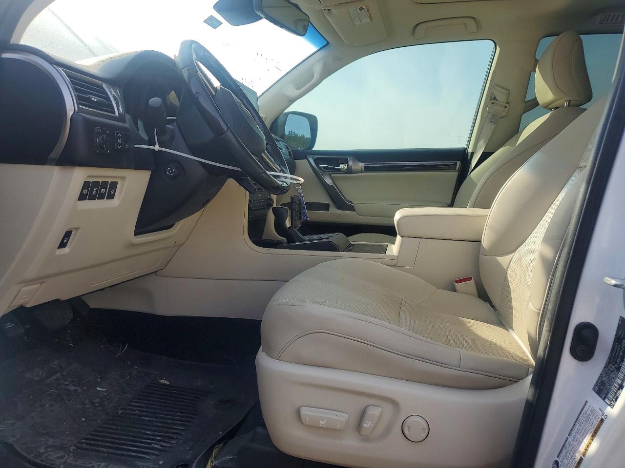 2022 LEXUS GX 460 photo 13