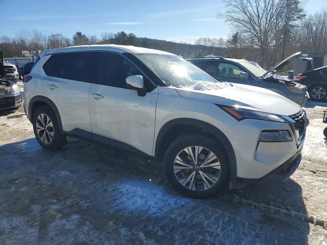 2021 NISSAN ROGUE SV photo 4