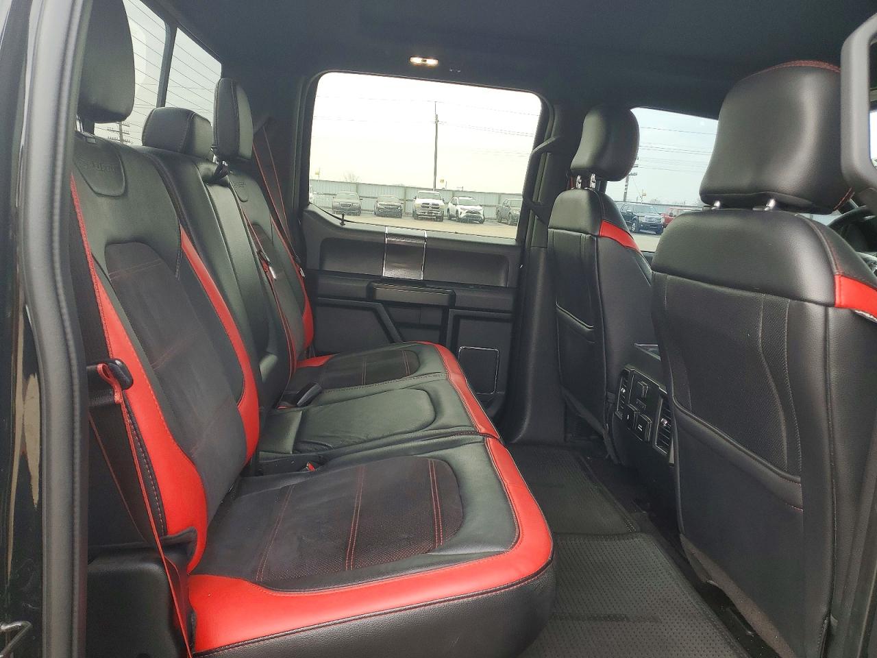 2017 FORD F150 photo 28