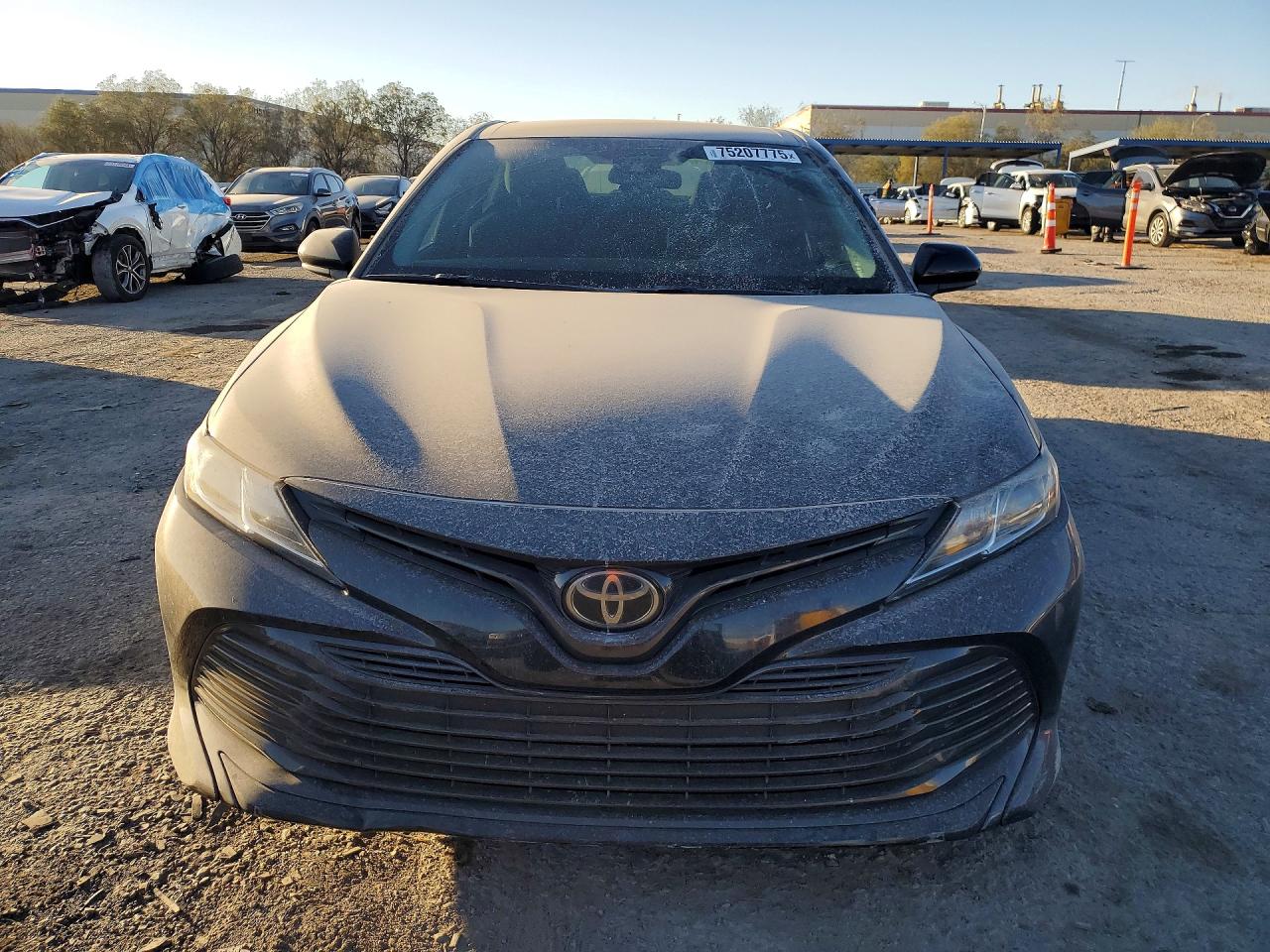 2019 TOYOTA CAMRY L photo 13