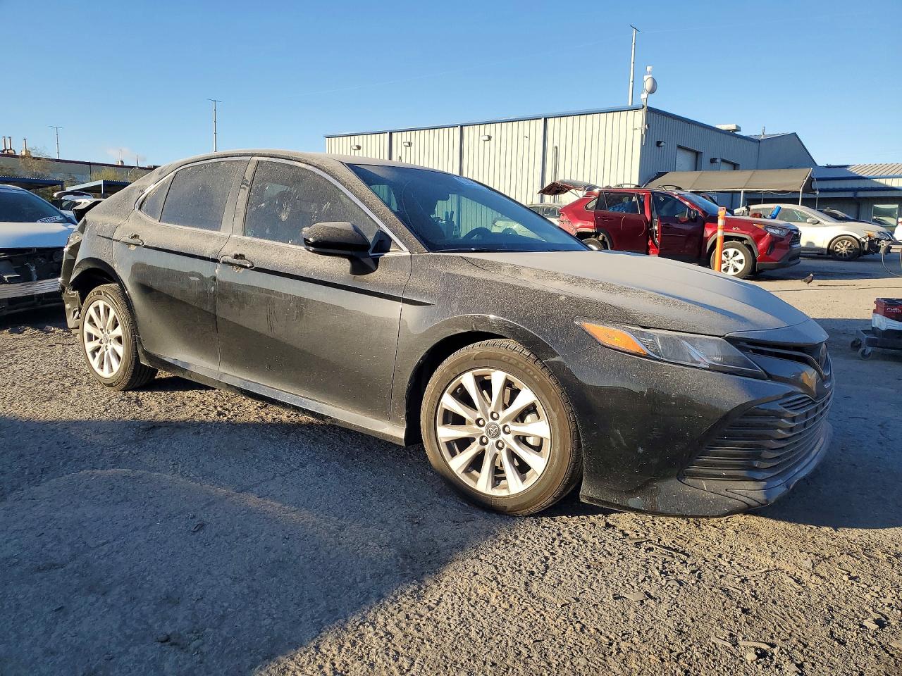 2019 TOYOTA CAMRY L photo 10