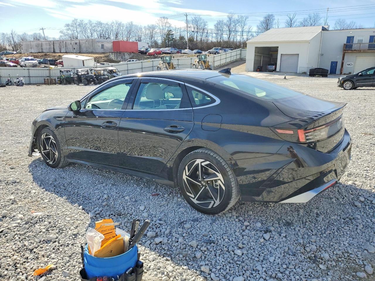 2024 HYUNDAI SONATA SEL photo 3