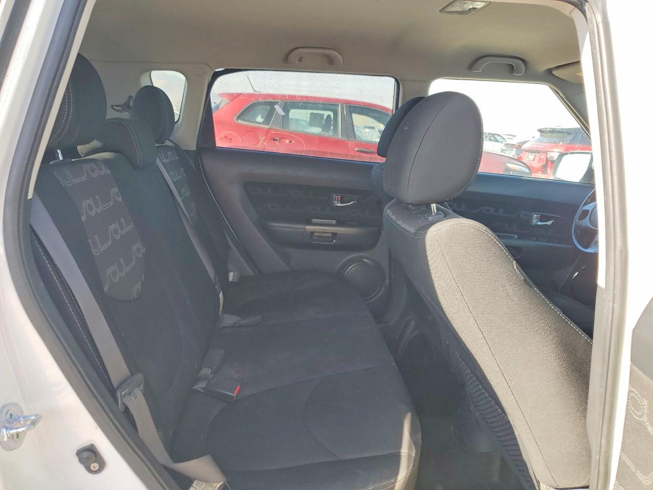 2013 KIA SOUL + photo 10