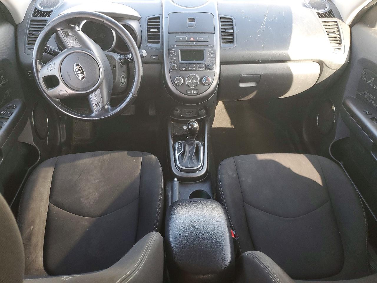 2013 KIA SOUL + photo 8