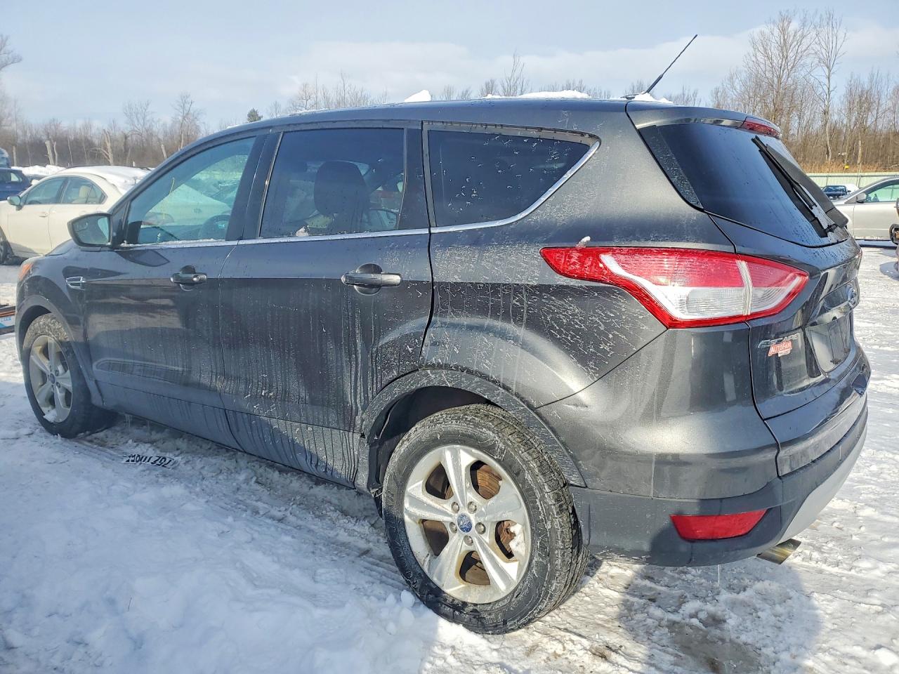 2015 FORD ESCAPE SE photo 4