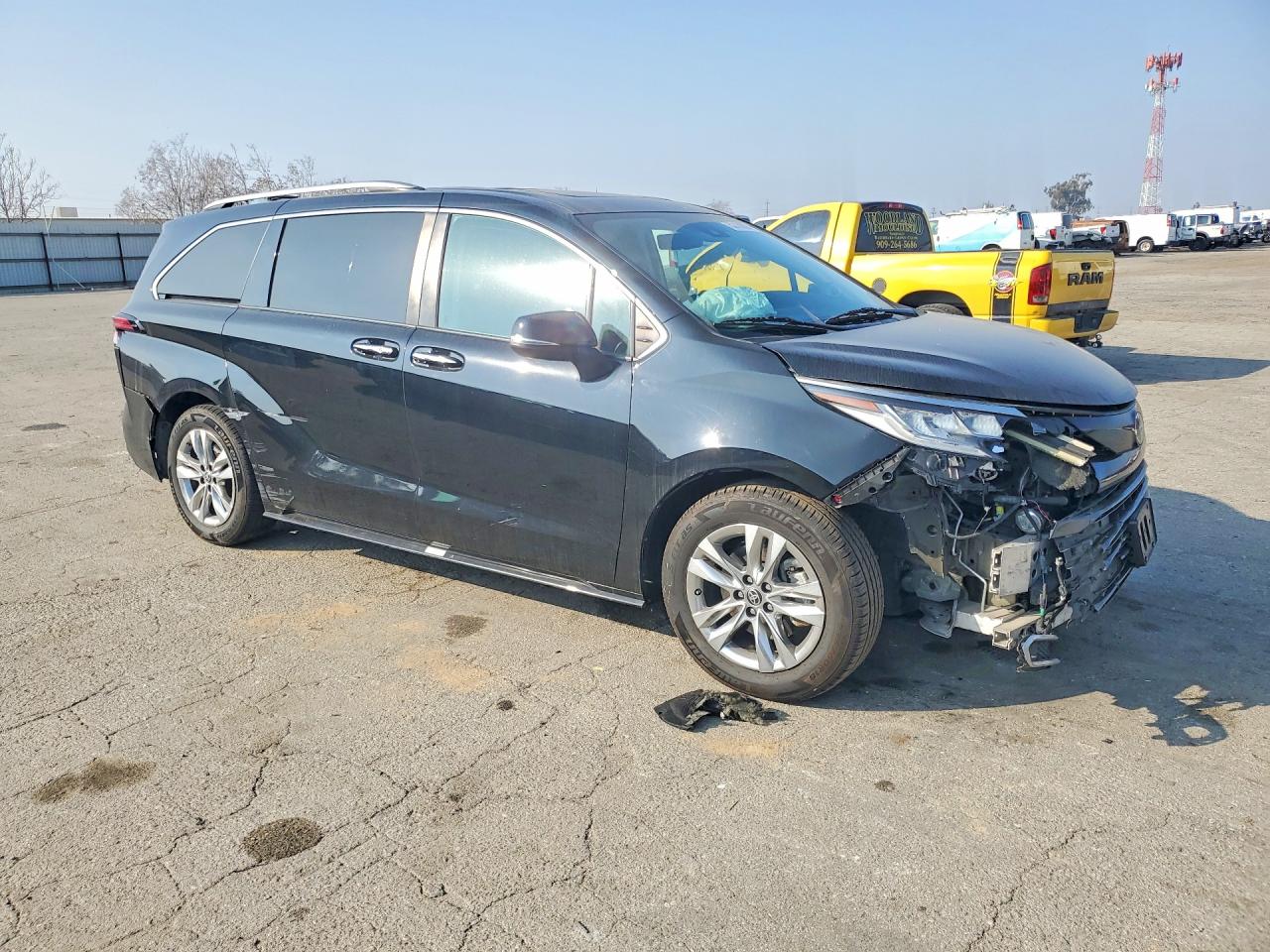 2022 TOYOTA SIENNA L 7-PASSENGER photo 7