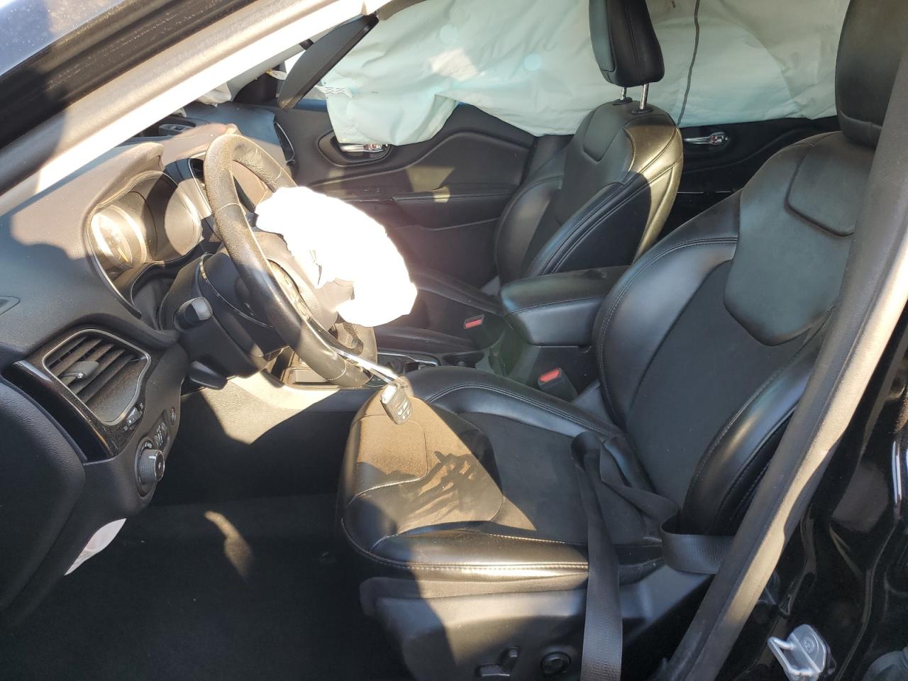 2019 JEEP CHEROKEE LATITUDE PLUS photo 13