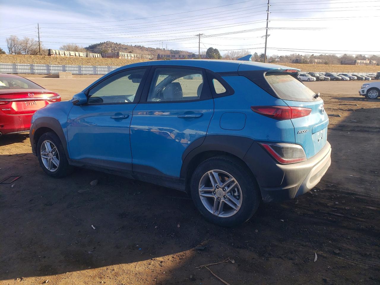 2022 HYUNDAI KONA SE photo 3