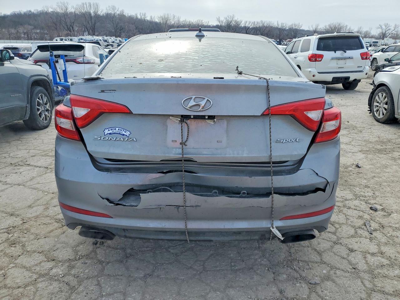 2017 HYUNDAI SONATA SPORT photo 11
