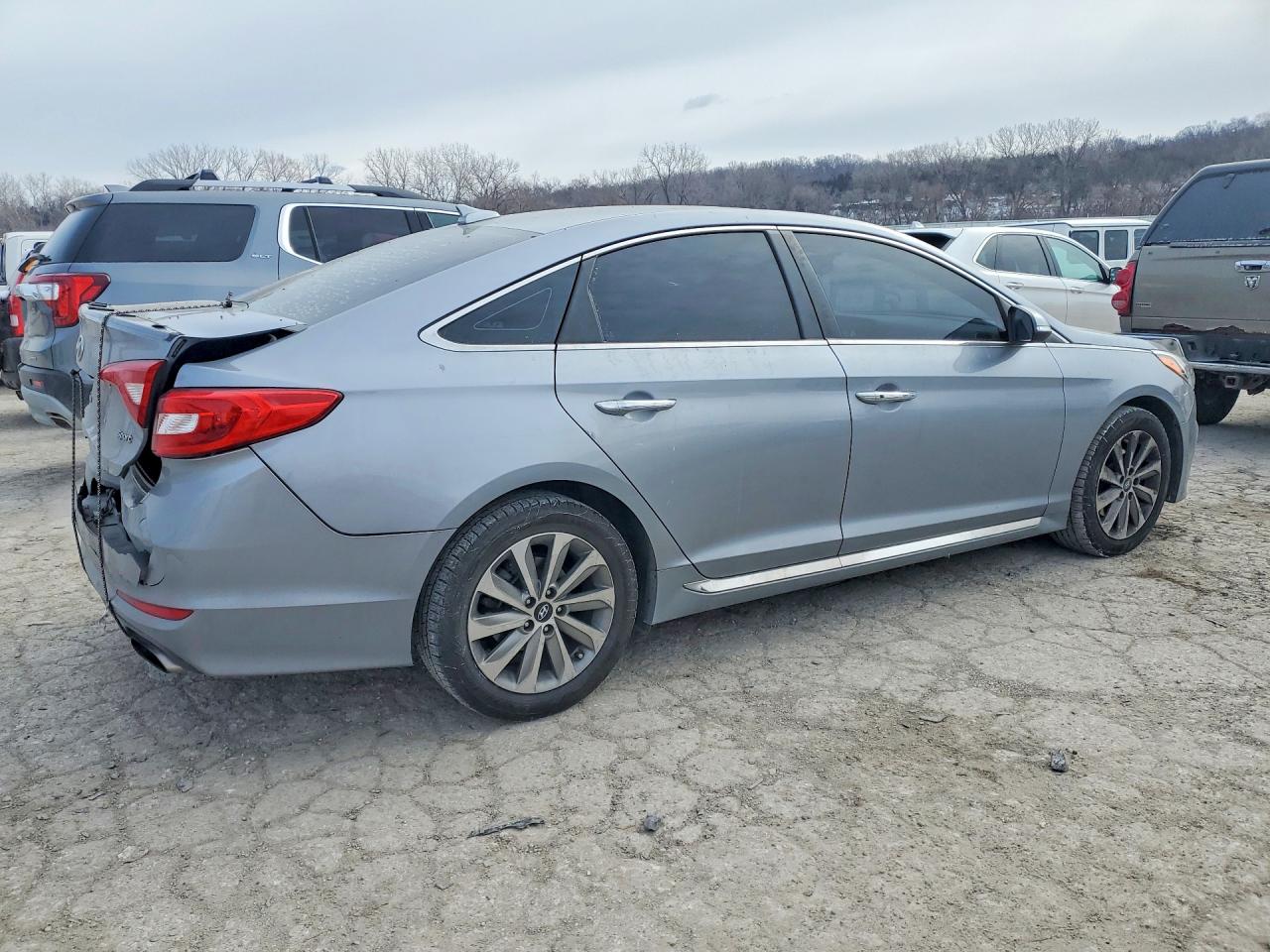 2017 HYUNDAI SONATA SPORT photo 5