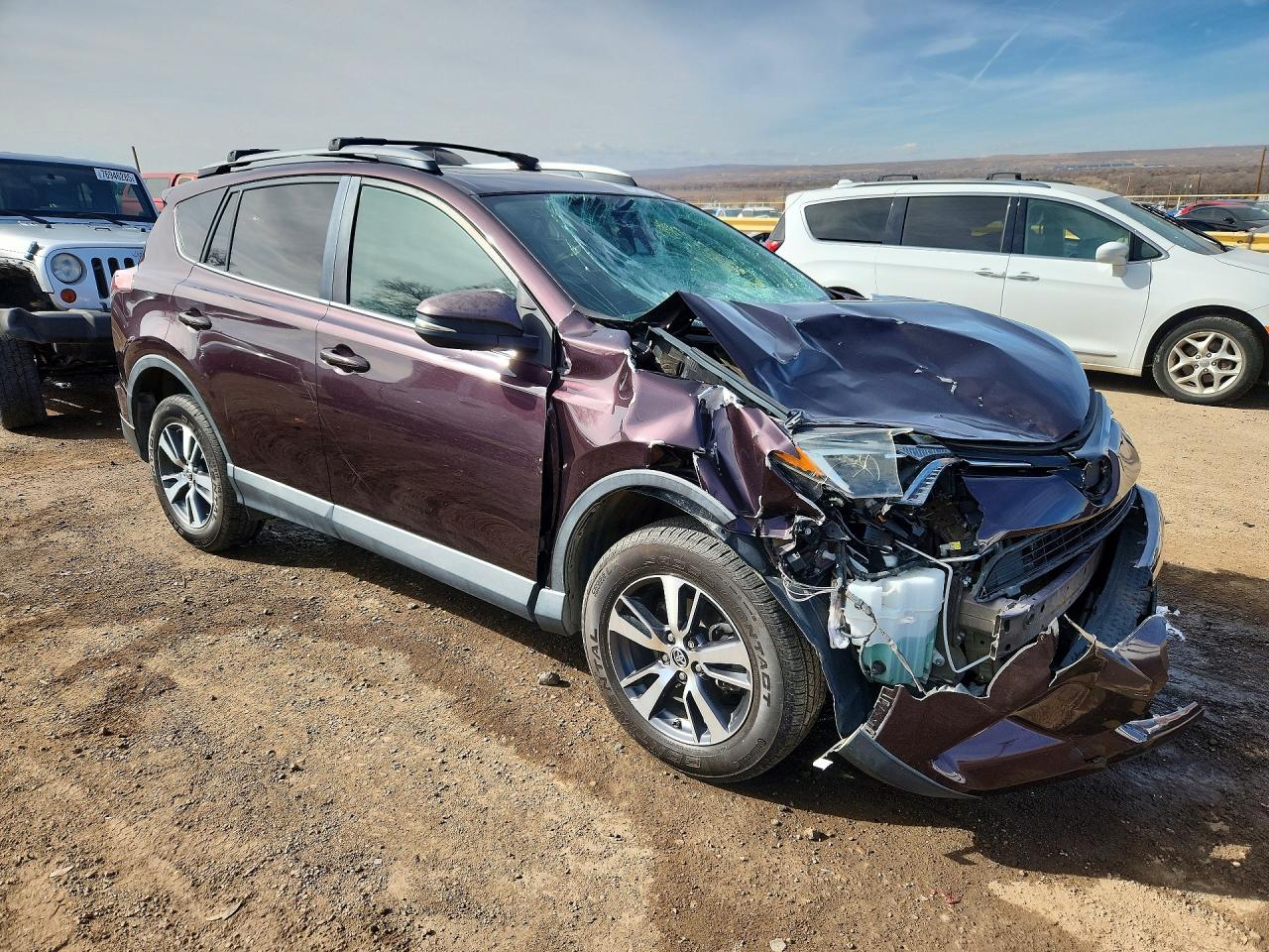 2017 TOYOTA RAV4 XLE photo 7