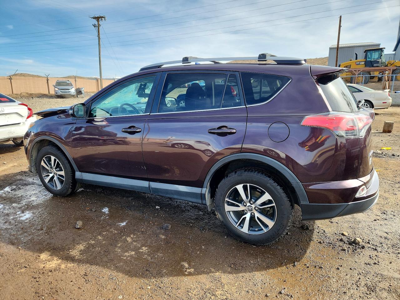 2017 TOYOTA RAV4 XLE photo 3