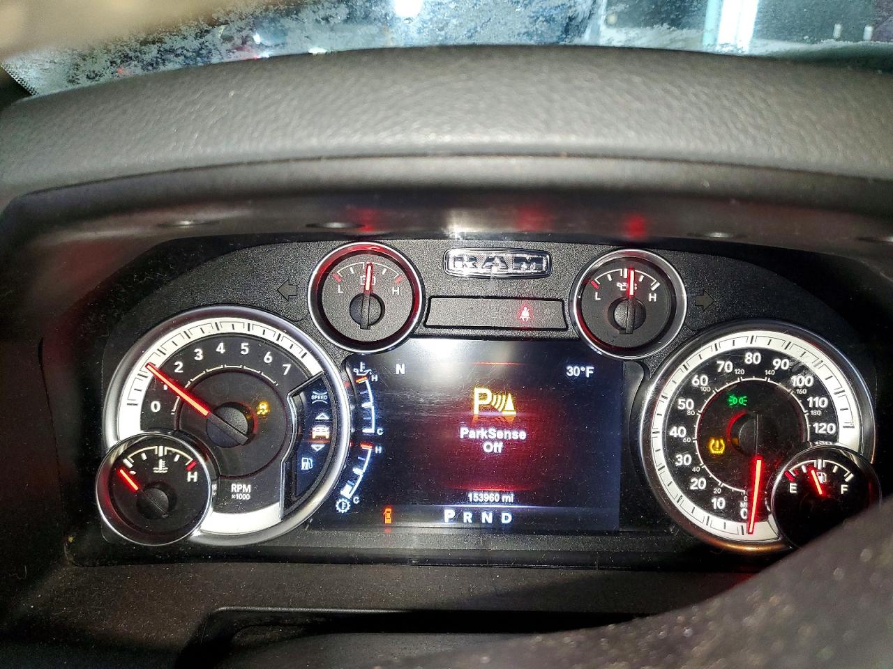 2017 RAM 1500 SLT photo 9