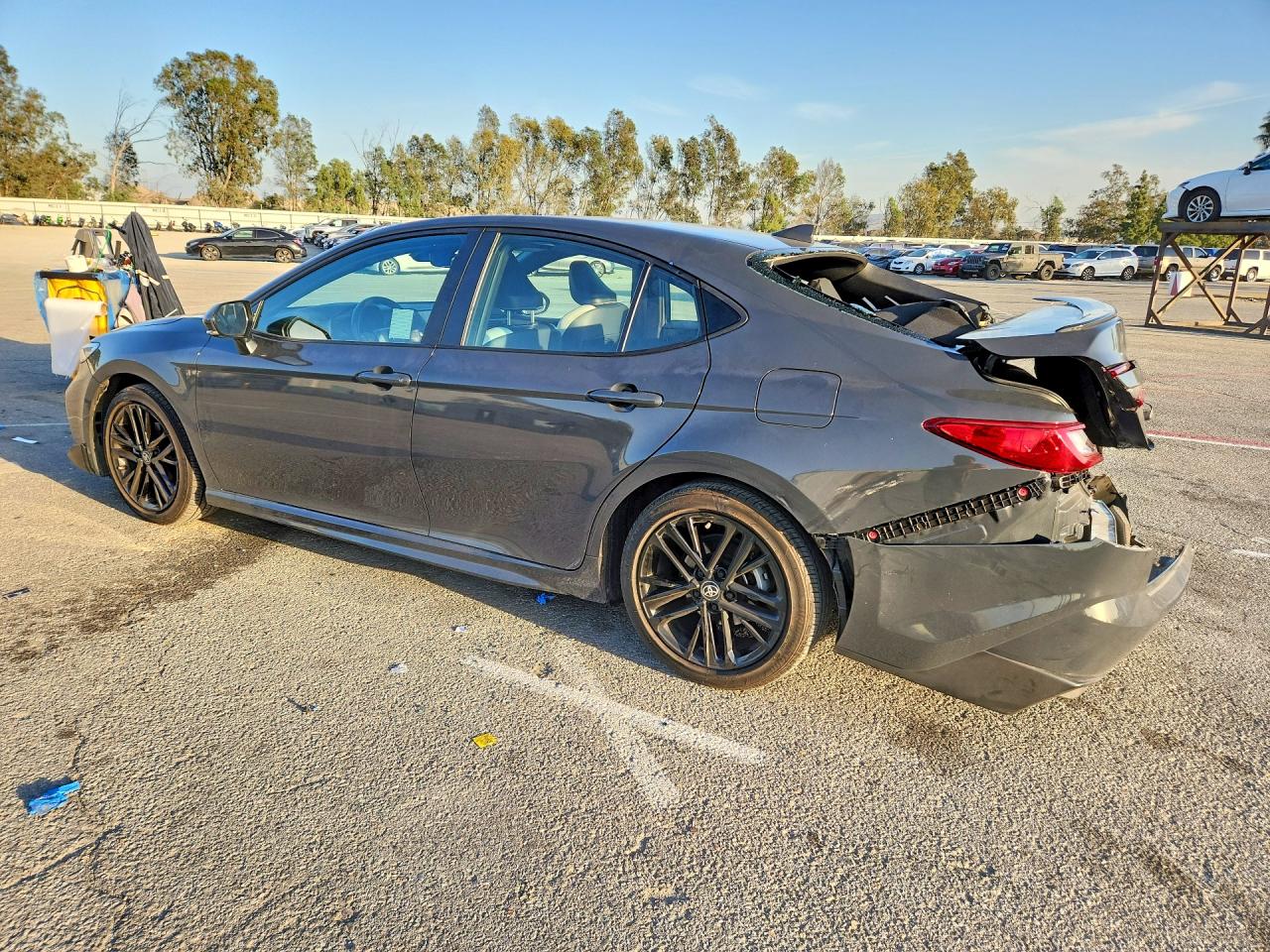 2025 TOYOTA CAMRY SE photo 2