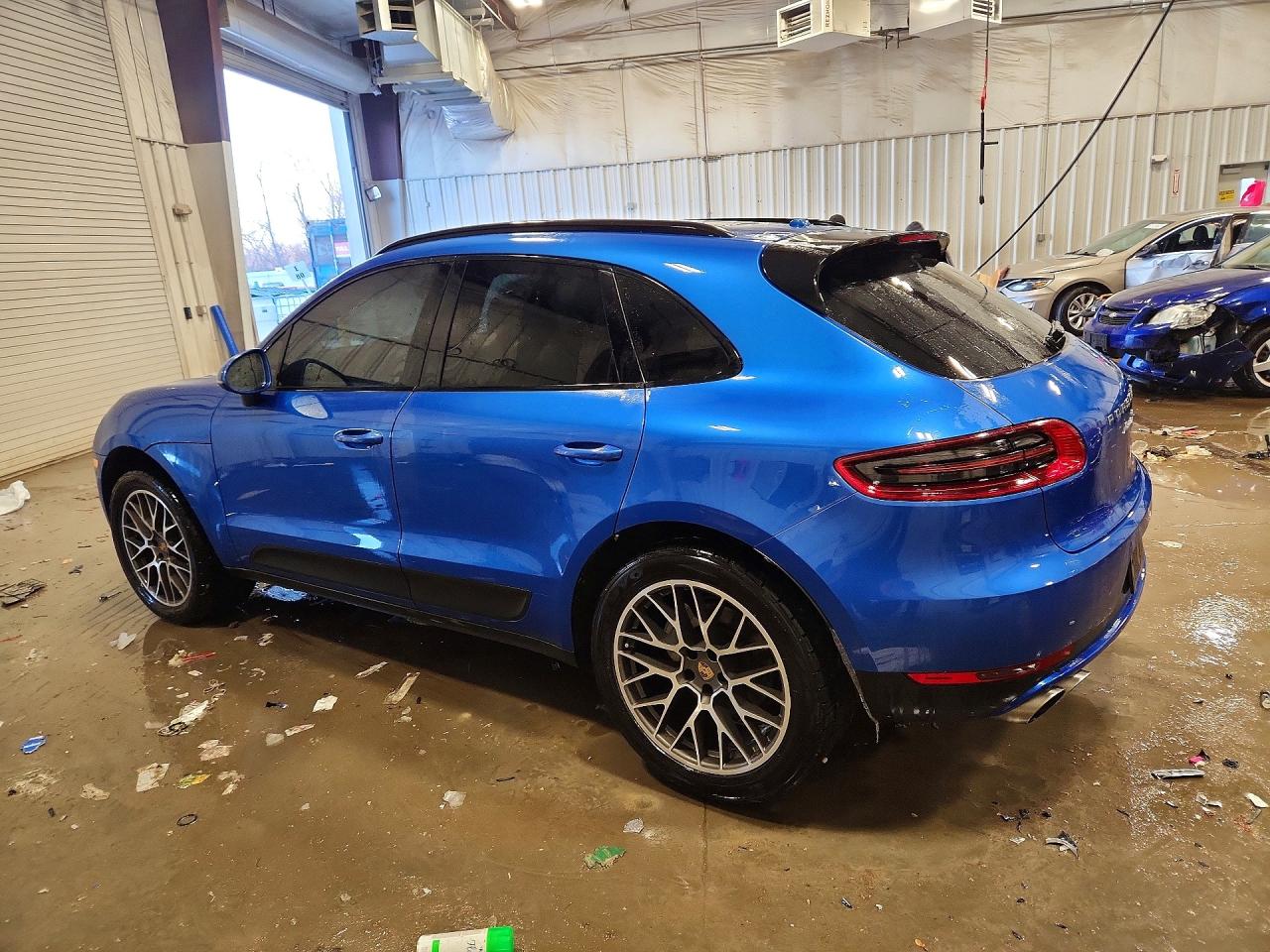 2015 PORSCHE MACAN S photo 3