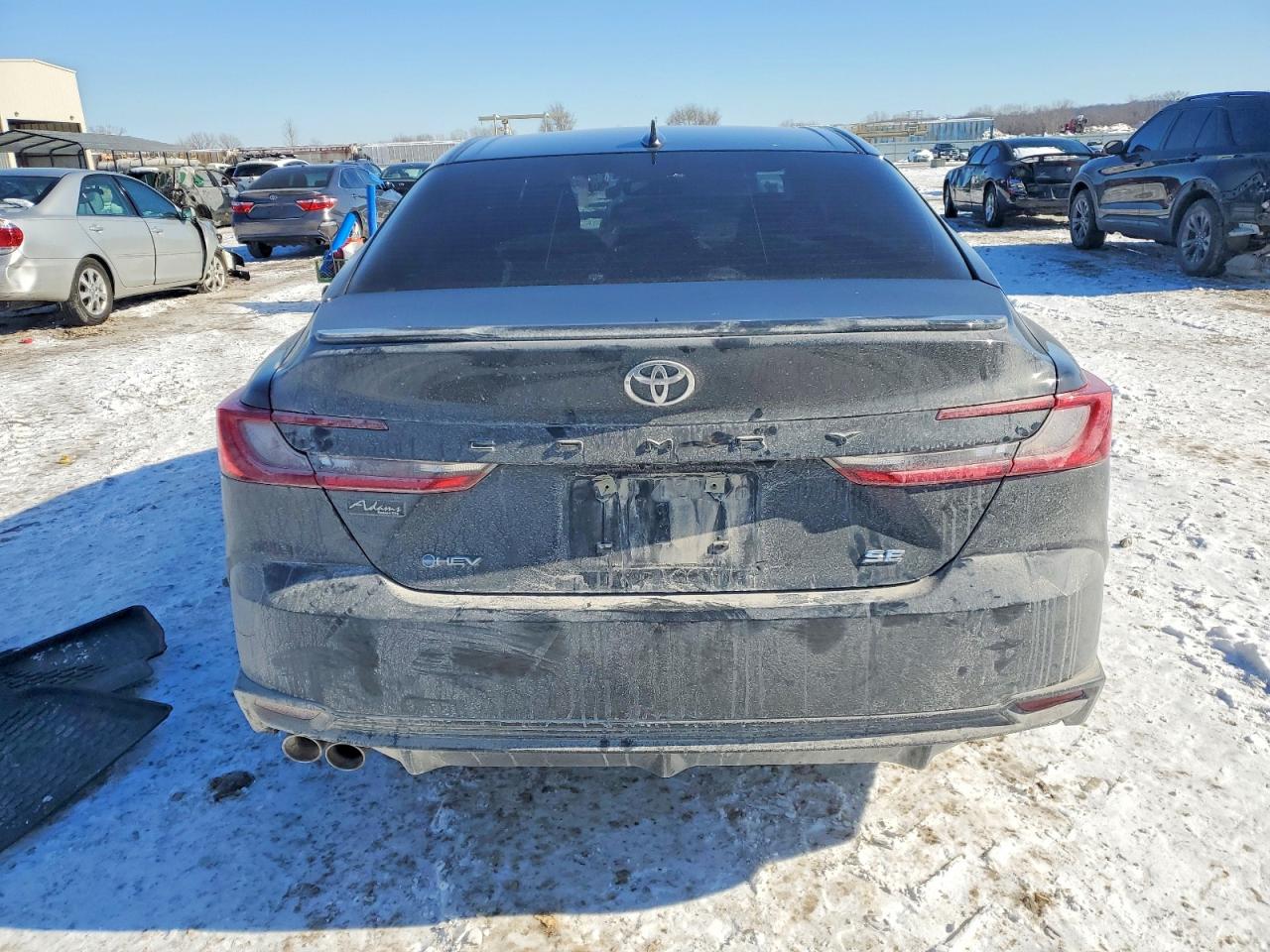 2025 TOYOTA CAMRY XSE photo 11