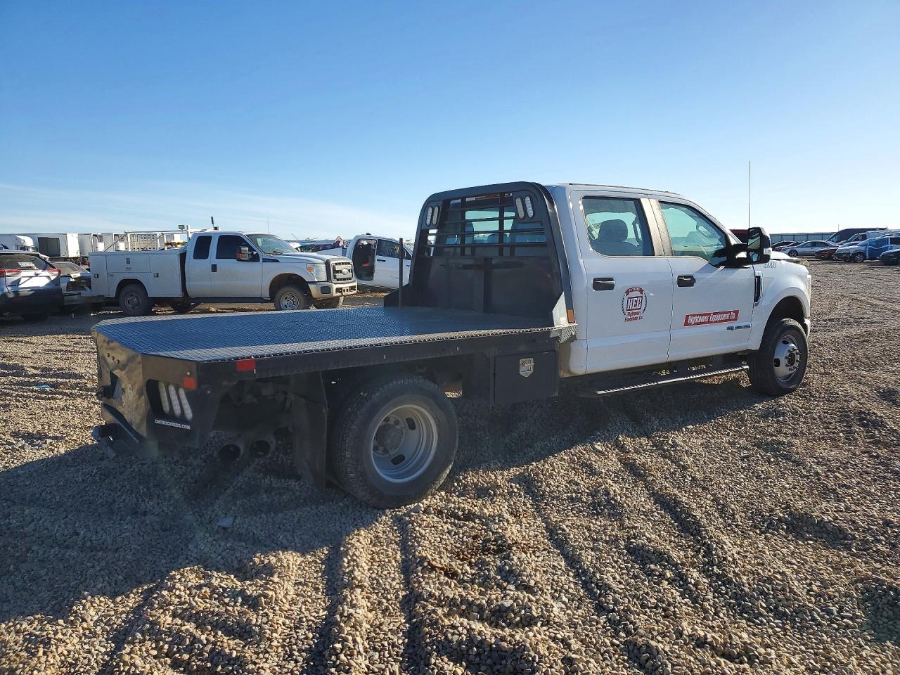 2018 FORD F350 SUPER DUTY FLATBED TRUCK photo 3