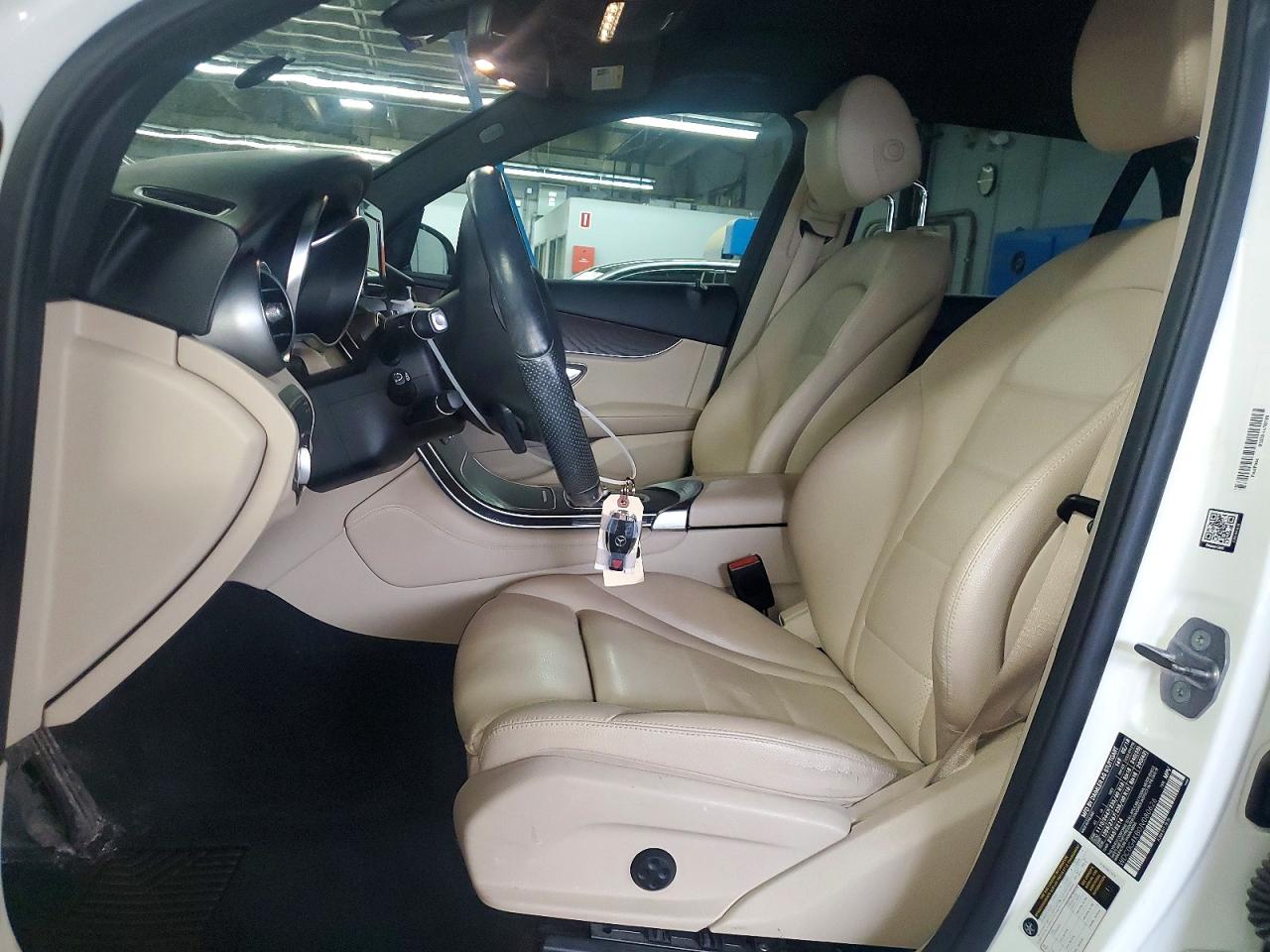 2018 MERCEDES-BENZ GLC 300 4MATIC photo 7