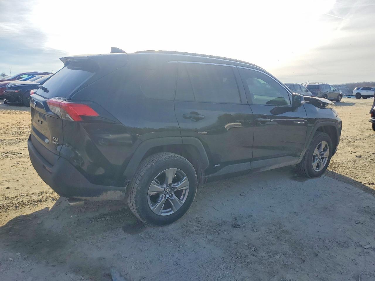 2025 TOYOTA RAV4 XLE photo 3