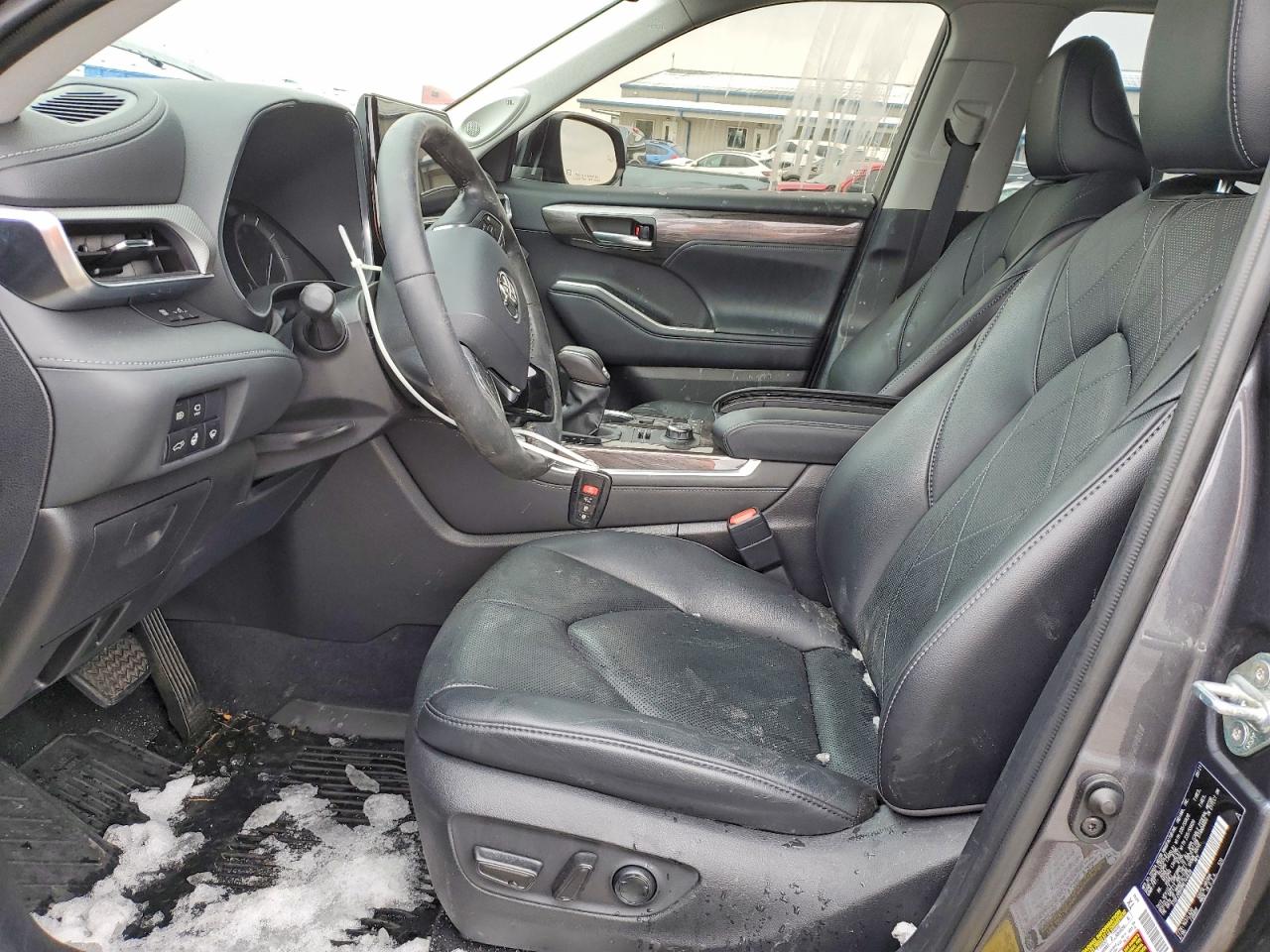 2021 TOYOTA HIGHLANDER PLATINUM photo 13