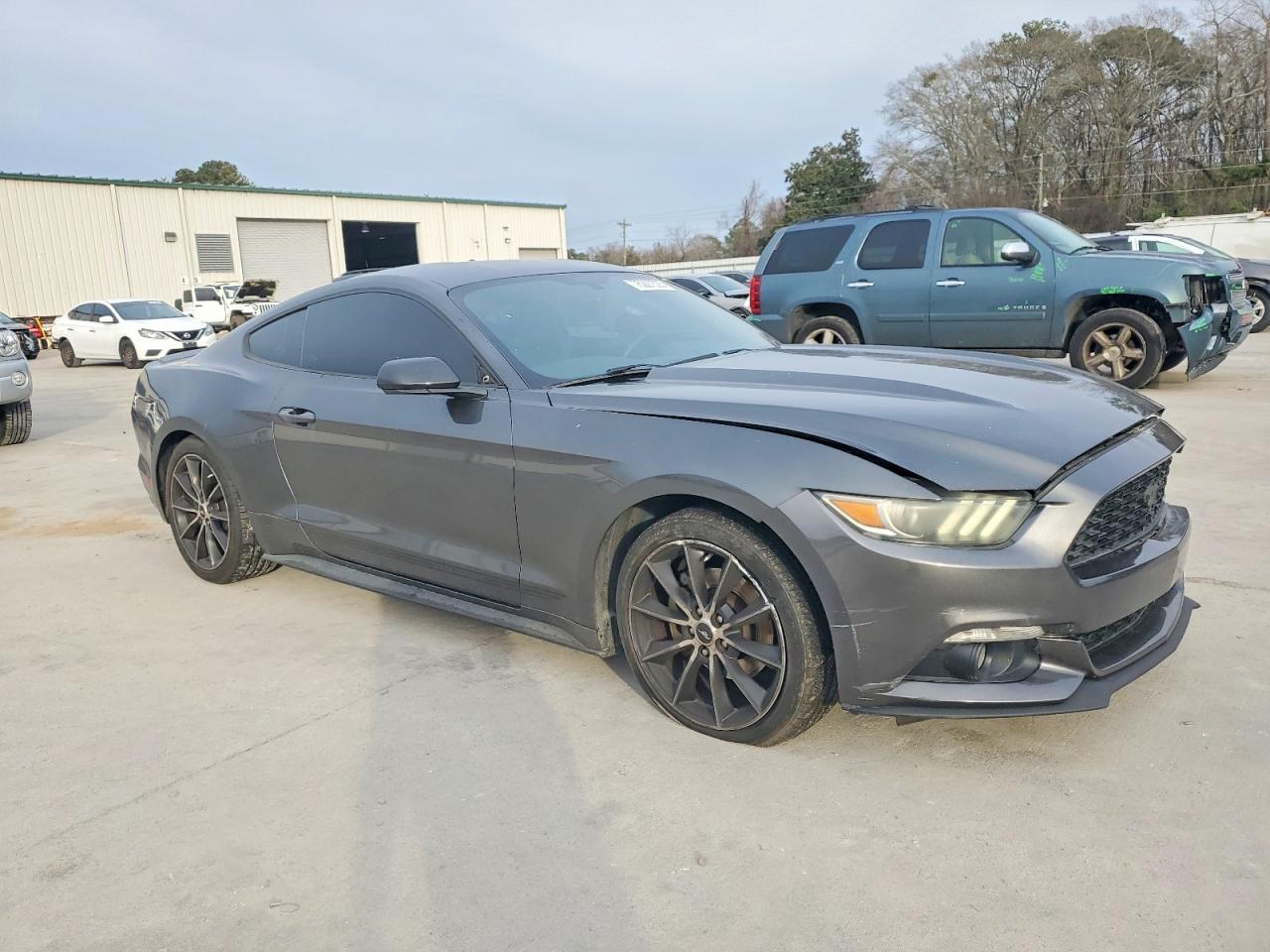 2017 FORD MUSTANG photo 7