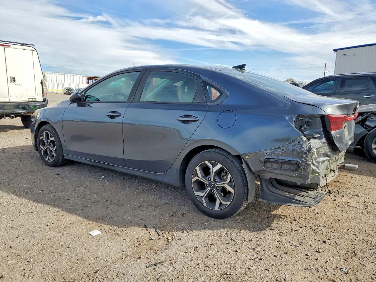 2021 KIA FORTE LXS photo 3