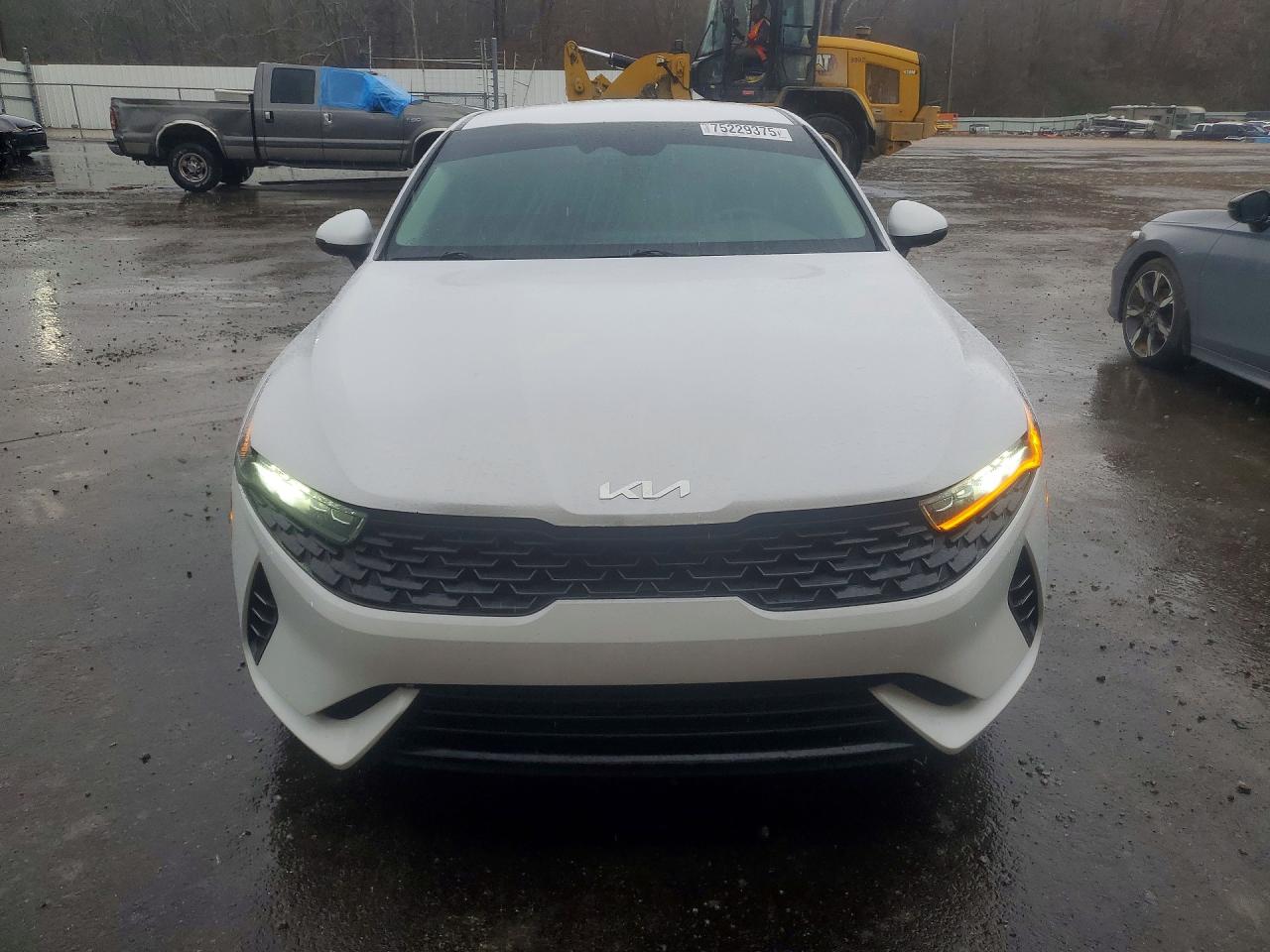 2023 KIA K5 LXS photo 5