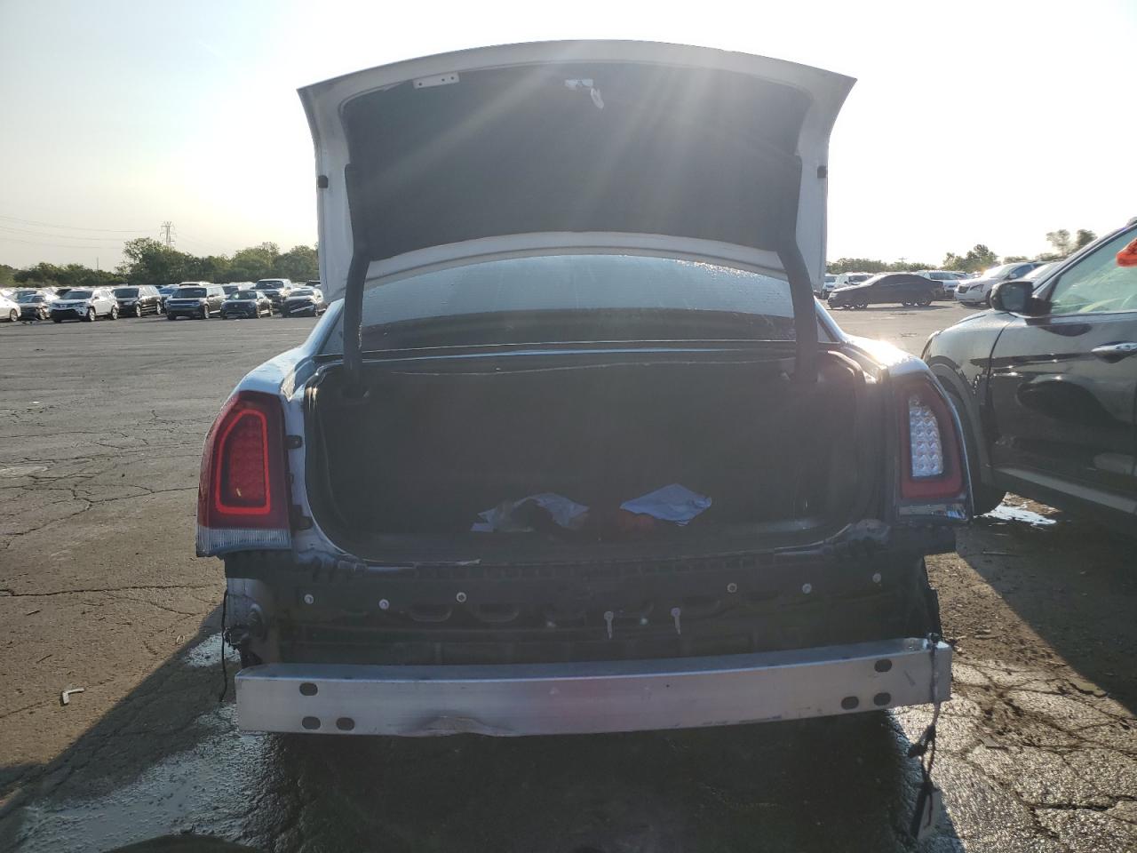 2020 CHRYSLER 300 S photo 11