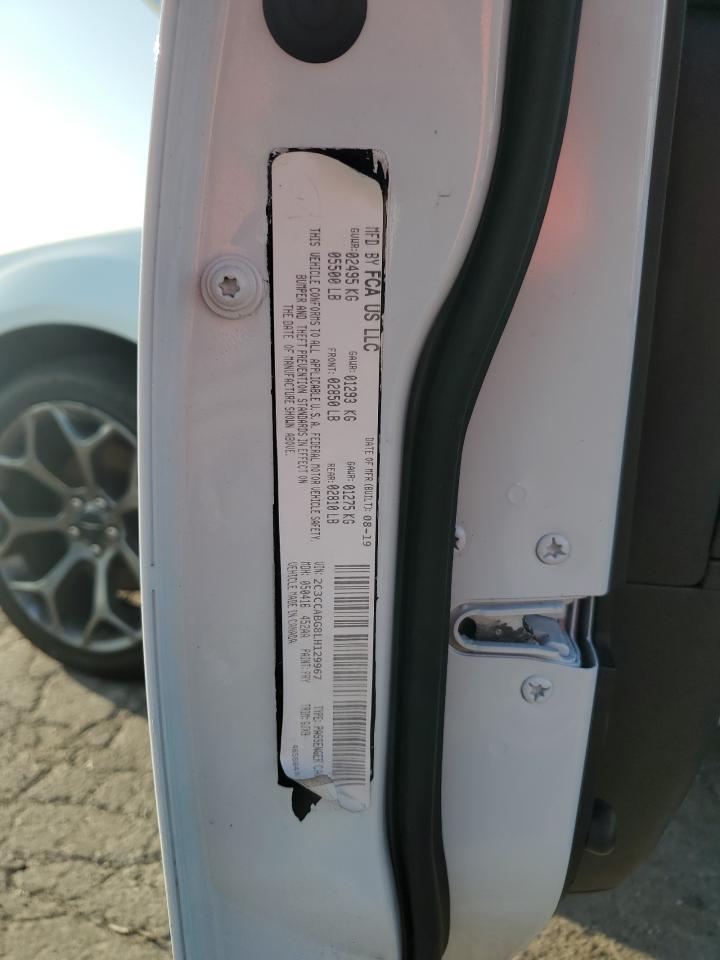 2020 CHRYSLER 300 S photo 25