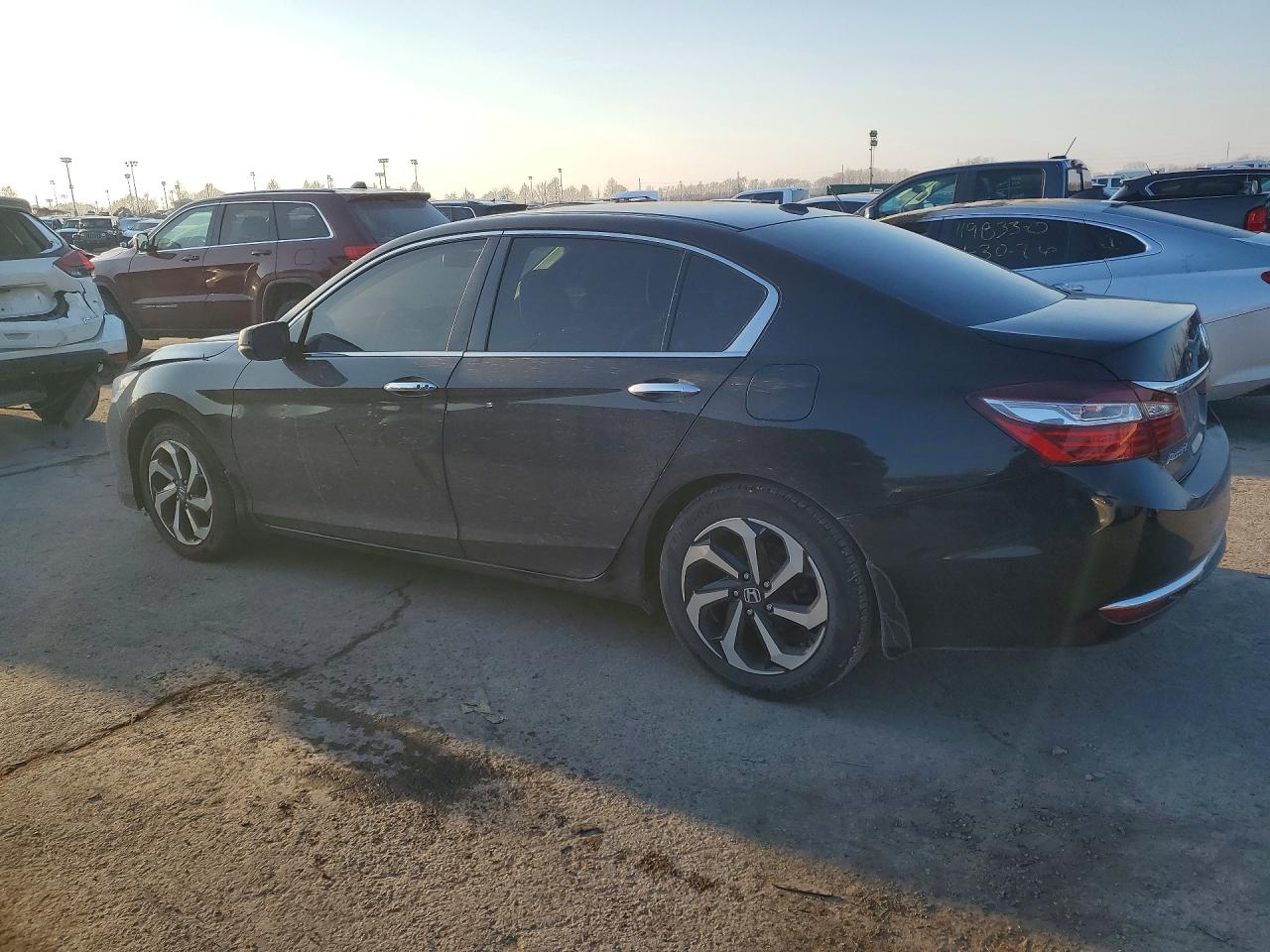 2016 HONDA ACCORD EX photo 3