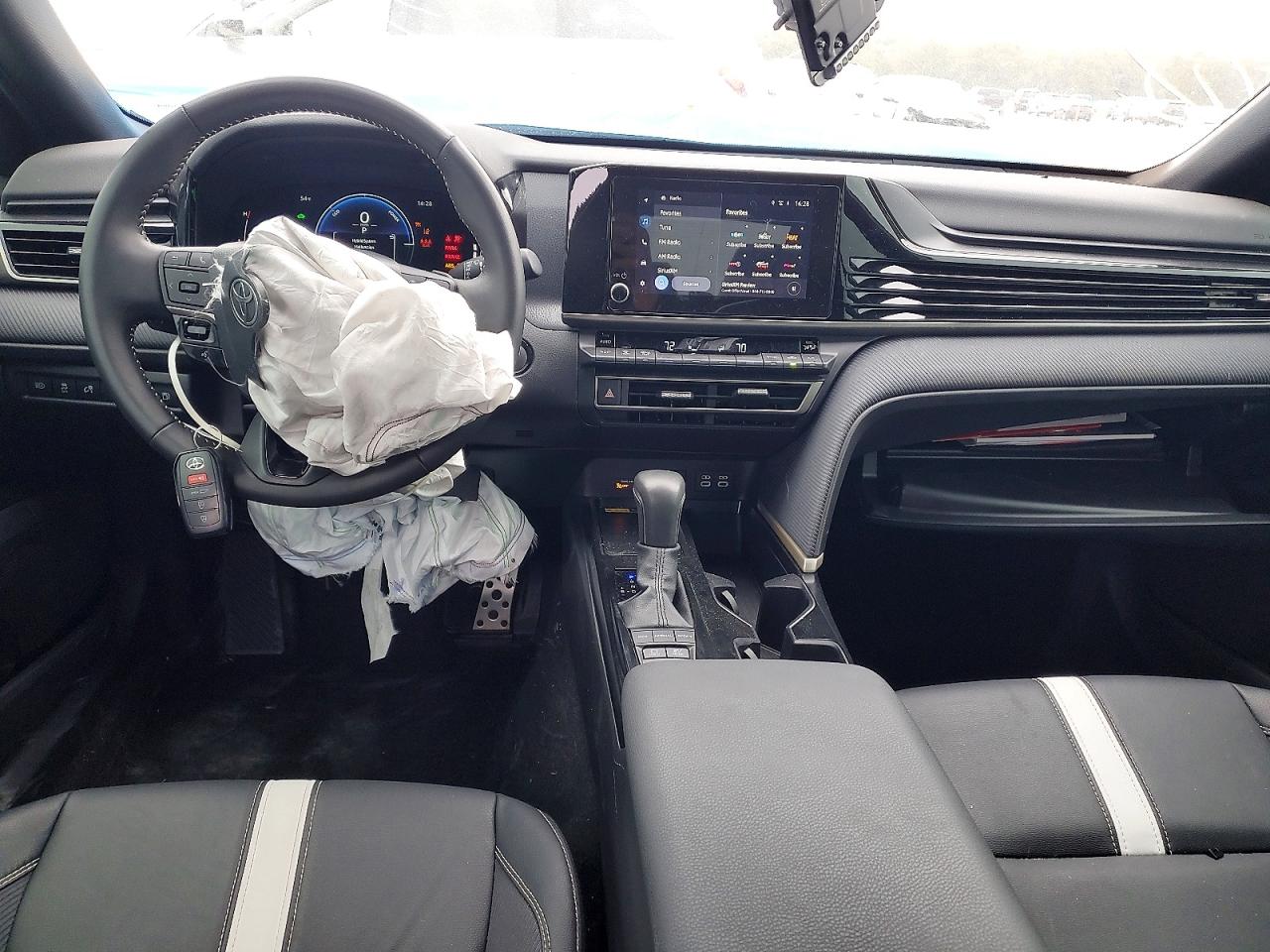 2025 TOYOTA CAMRY SE photo 22