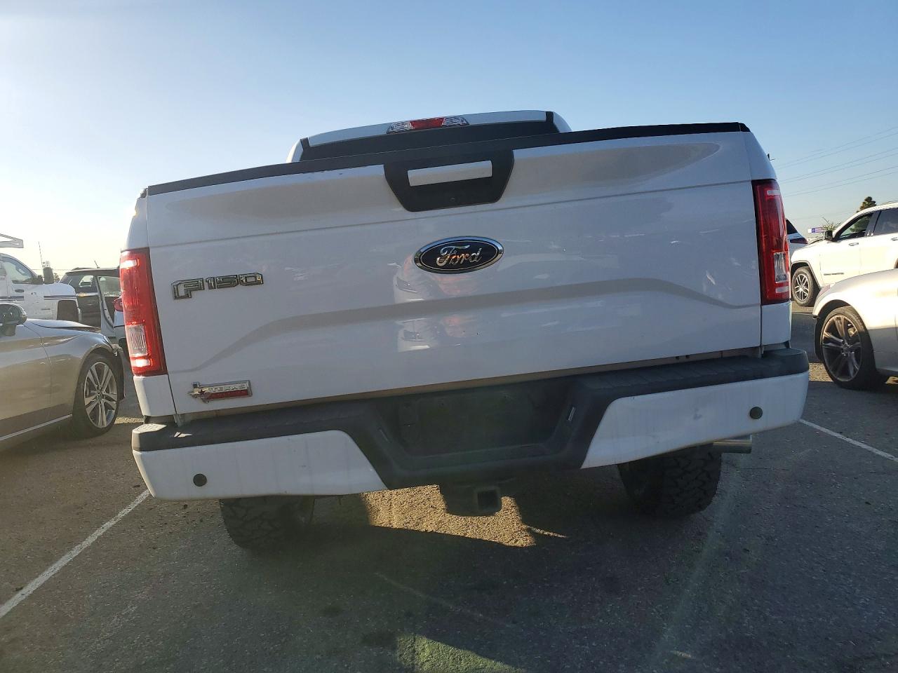 2017 FORD F150 SUPERCREW photo 11