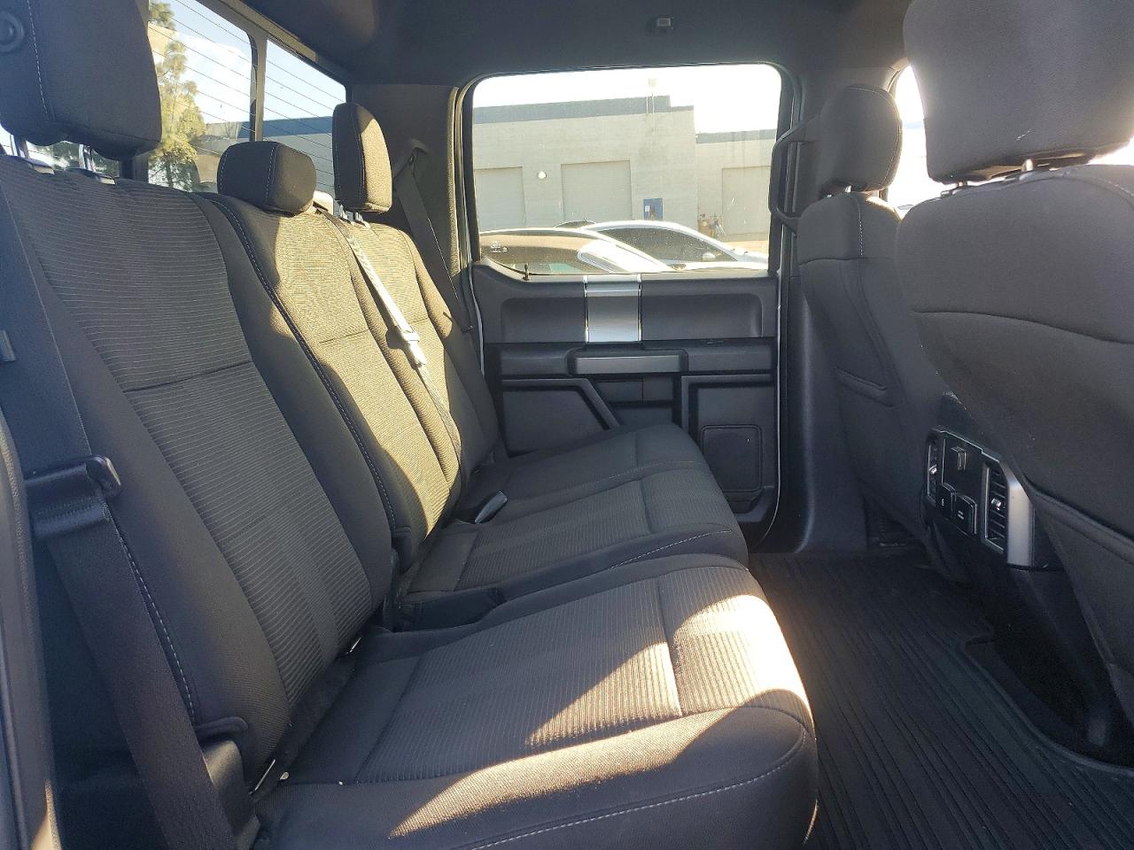 2017 FORD F150 SUPERCREW photo 19